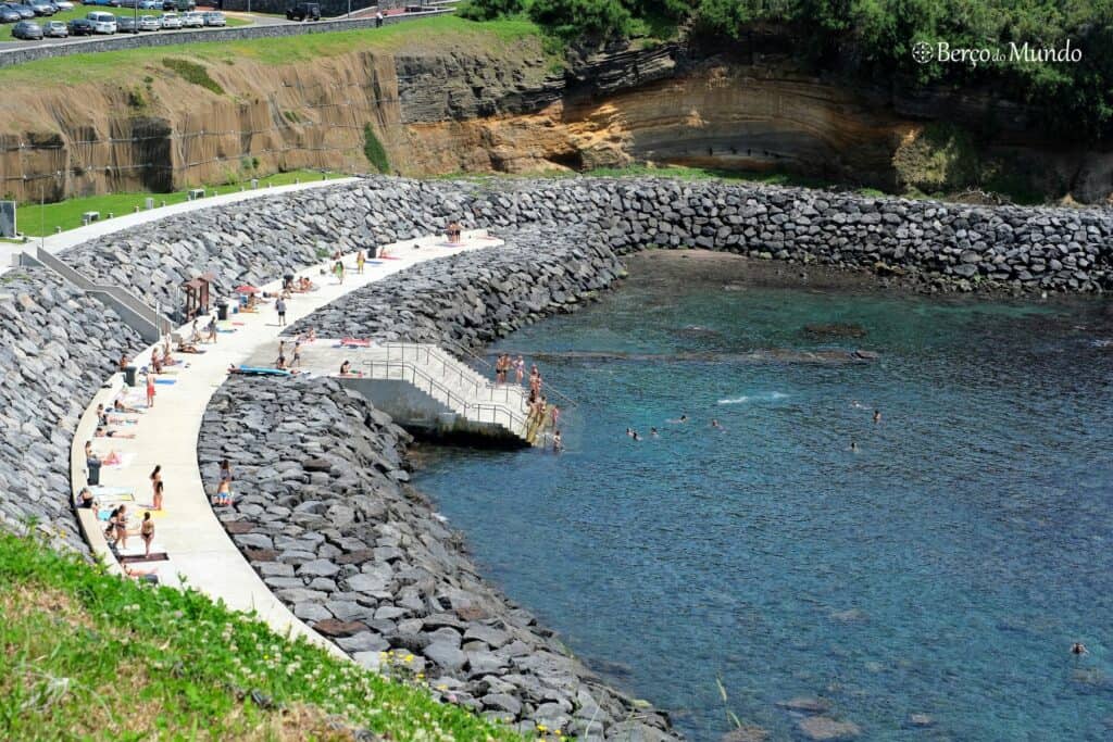 descubra o encanto da praia da conceicao angra do heroismo ilha terceira