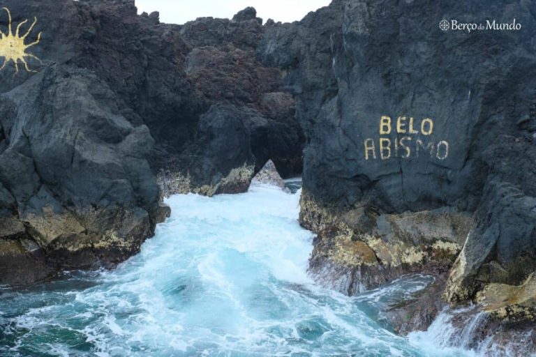 Descubra o Encanto de Praia dos Biscoitos – Praia da Vitória, Isla Terceira