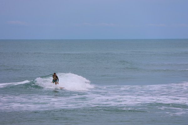 Descubra o Encanto Escondido da Praia Azul – Torres Vedras!